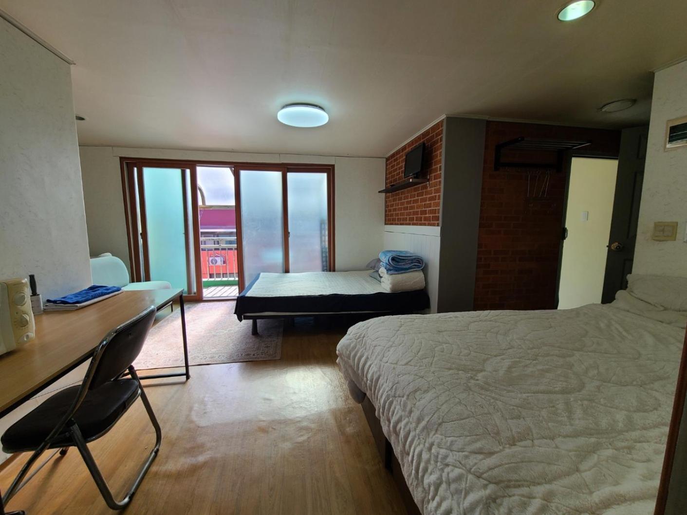 White House Seoul Hotel Bagian luar foto